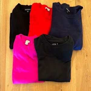 Collection of Small to Medium Women’s Crewneck Sweaters
